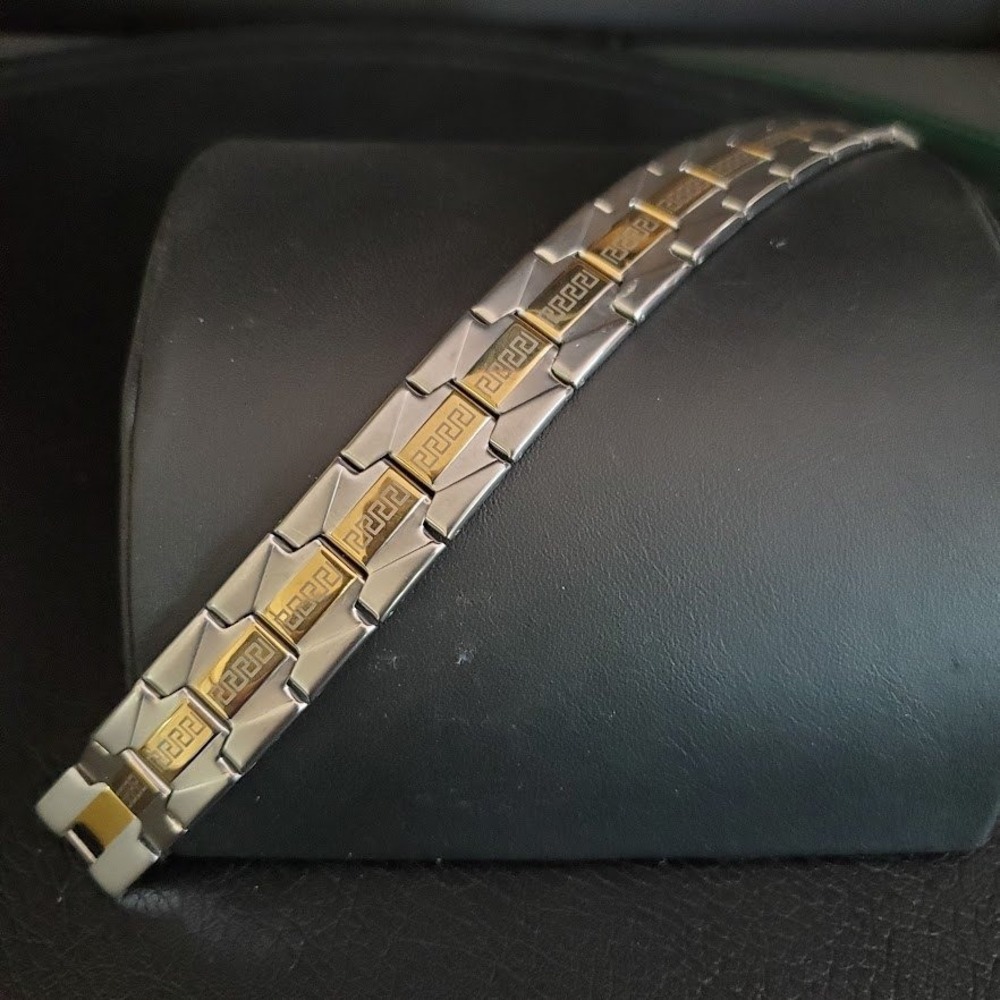 Mens Greek Key Meander Two Tone Stainless Steel Link Bracelet Silver Gold 7 3/4